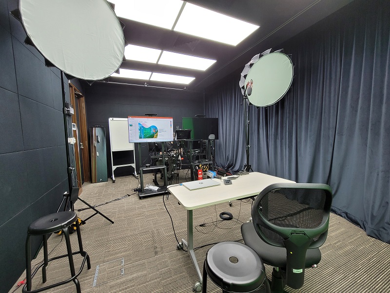 List of Equipment in the Recording Studio Integrated Information